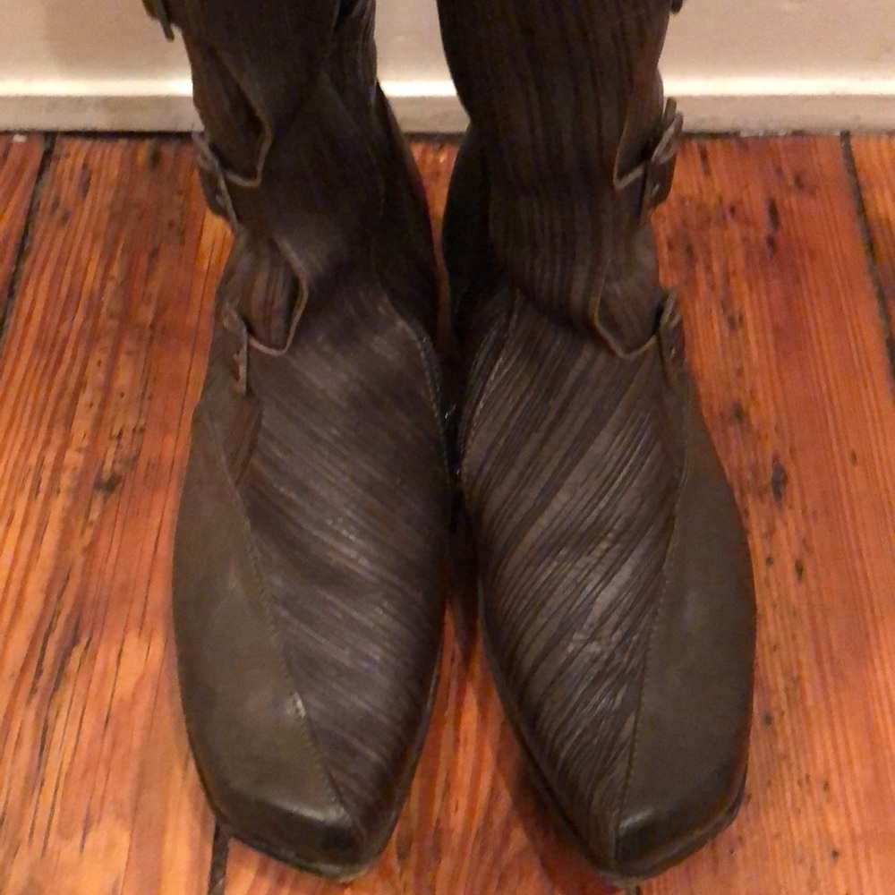 Cydwoq boots
